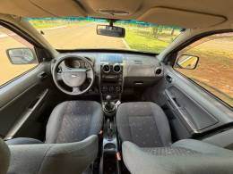 FORD - ECOSPORT - 2004/2004 - Preta - R$ 25.900,00