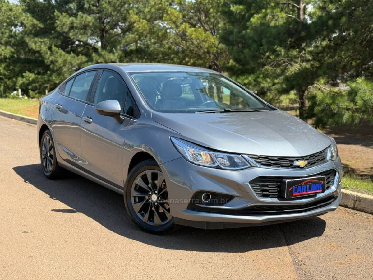 CHEVROLET - CRUZE - 2017/2017 - Cinza - R$ 84.900,00