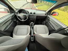 CHEVROLET - CELTA - 2014/2015 - Vermelha - R$ 36.900,00