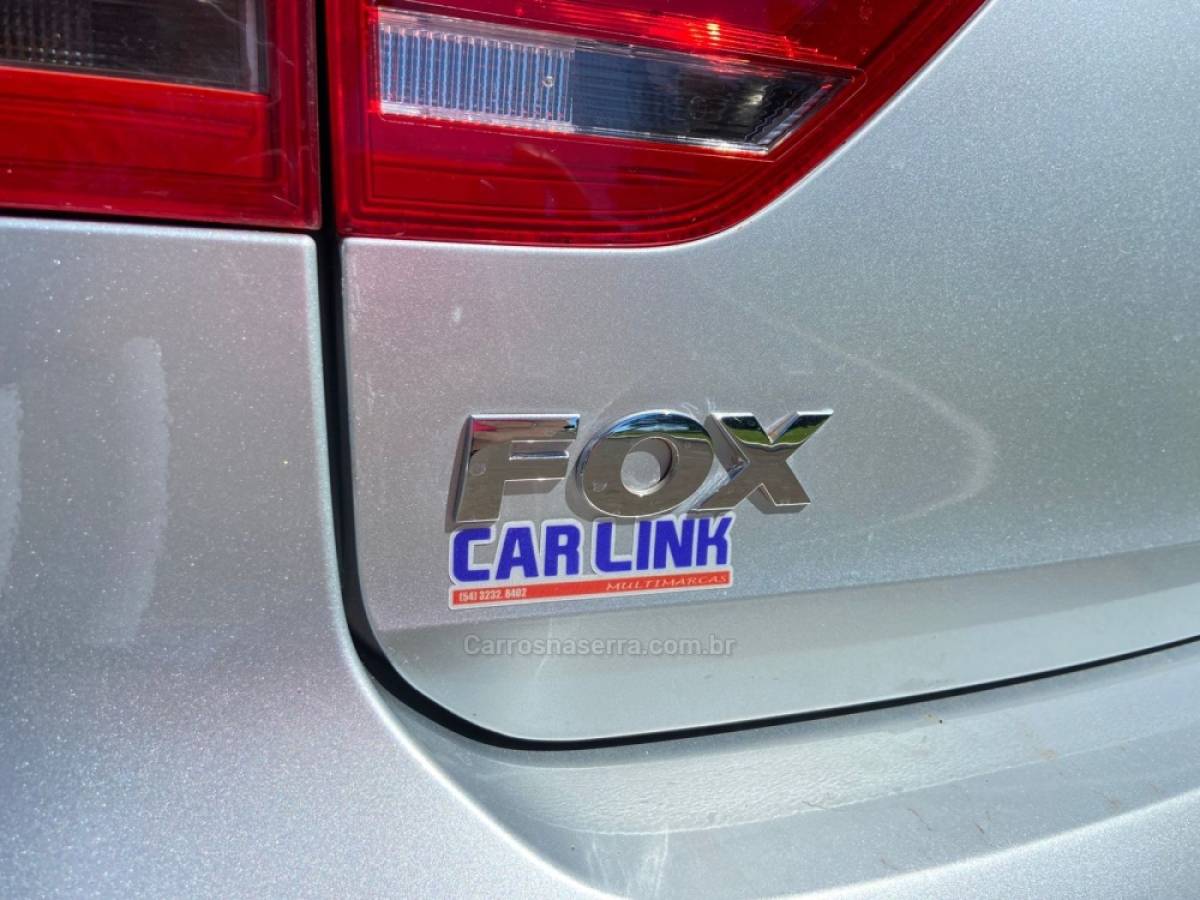 VOLKSWAGEN - FOX - 2016/2016 - Prata - R$ 49.900,00