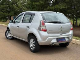 RENAULT - SANDERO - 2013/2014 - Prata - R$ 34.900,00