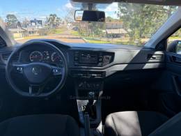 VOLKSWAGEN - POLO - 2024/2025 - Branca - R$ 82.900,00