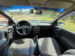 CHEVROLET - CORSA - 2003/2004 - Prata - R$ 18.900,00