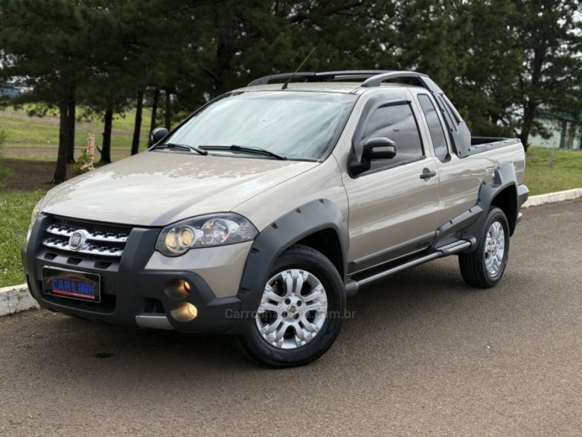 FIAT - STRADA - 2009/2009 - Bege - R$ 44.900,00