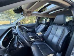 MITSUBISHI - ECLIPSE CROSS - 2022/2023 - Prata - R$ 142.900,00