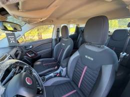 FIAT - TORO - 2017/2017 - Branca - R$ 85.900,00