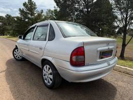 CHEVROLET - CORSA - 2003/2004 - Prata - R$ 18.900,00