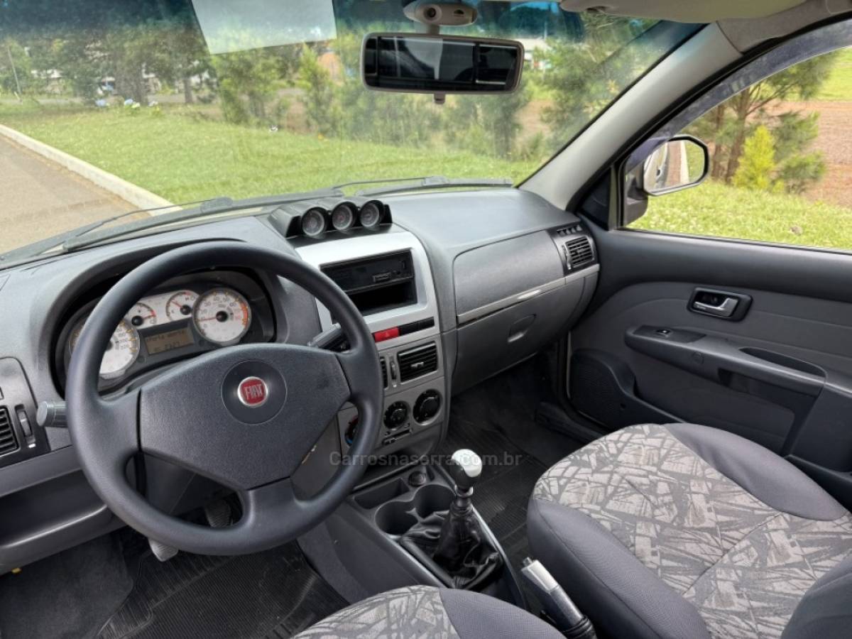 FIAT - STRADA - 2009/2009 - Bege - R$ 44.900,00