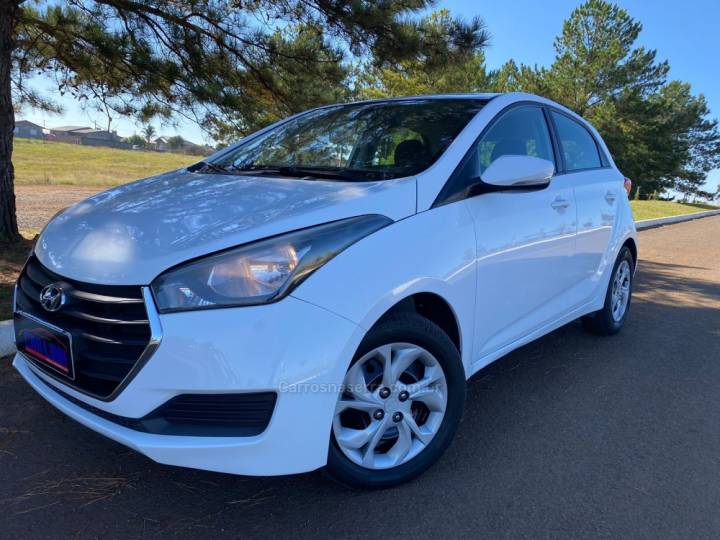 HYUNDAI - HB20 - 2018/2018 - Branca - R$ 59.900,00