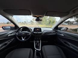 CHEVROLET - ONIX - 2022/2023 - Cinza - R$ 74.900,00