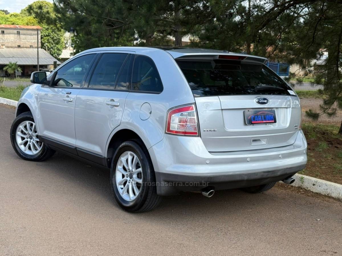 FORD - EDGE - 2008/2009 - Prata - R$ 38.000,00