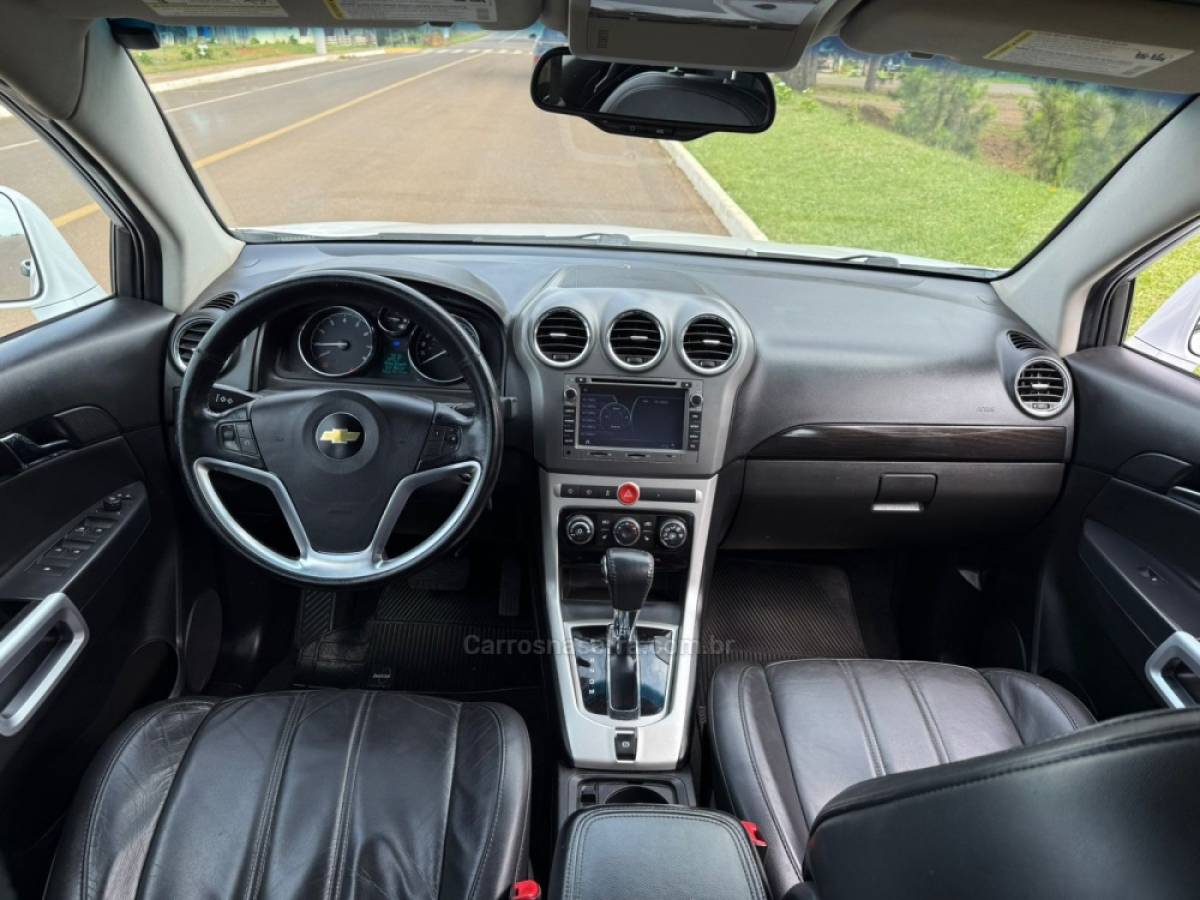 CHEVROLET - CAPTIVA - 2013/2014 - Branca - R$ 57.900,00
