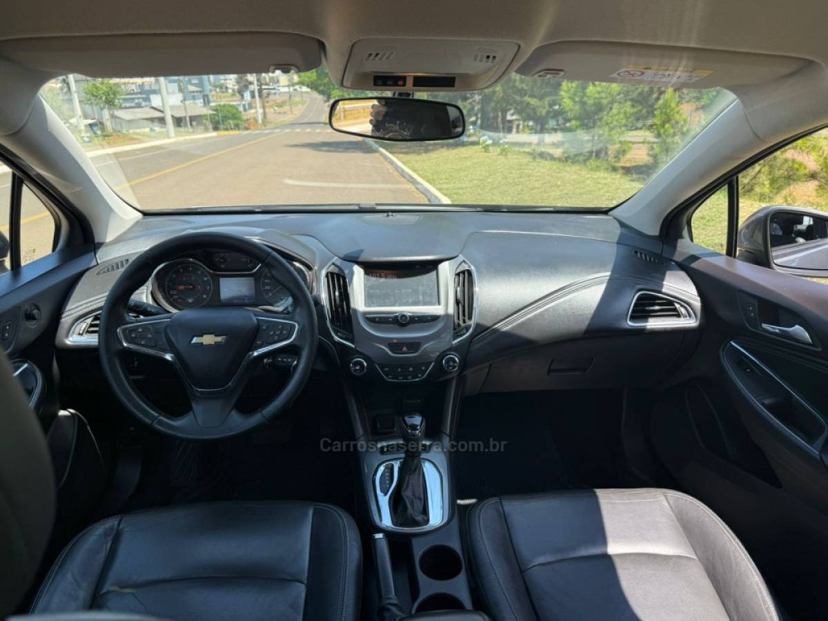 CHEVROLET - CRUZE - 2017/2017 - Cinza - R$ 84.900,00