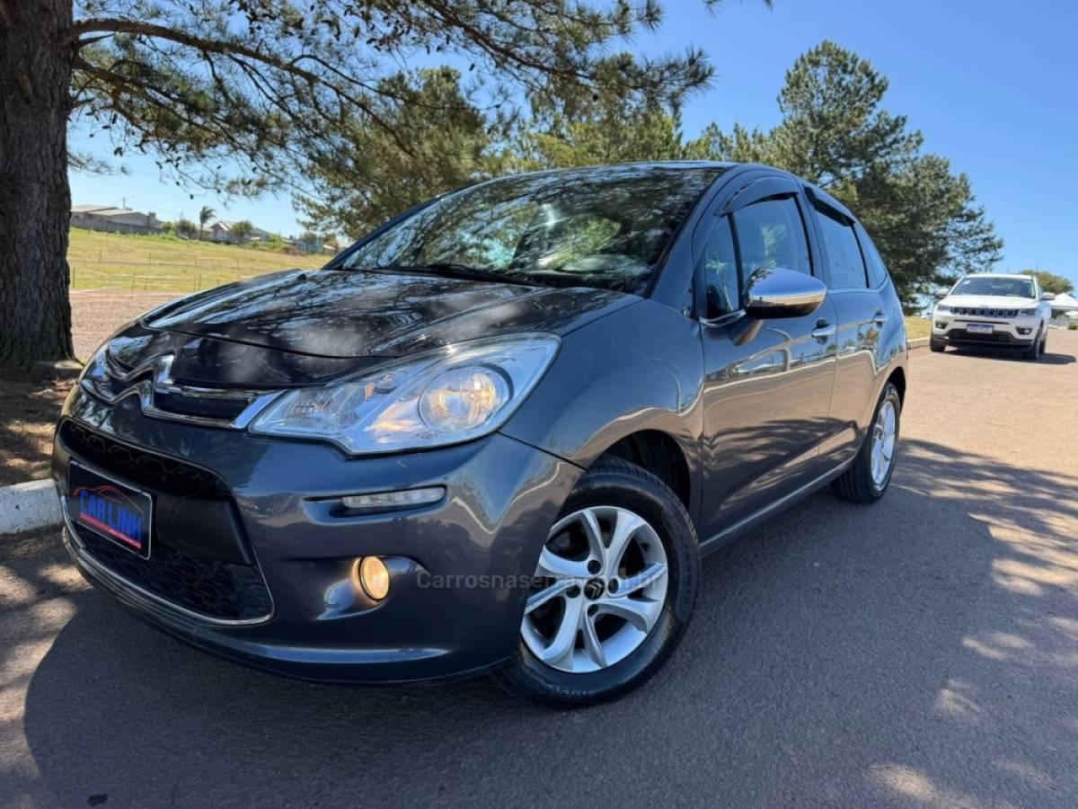 CITROËN - C3 - 2012/2013 - Cinza - R$ 39.900,00