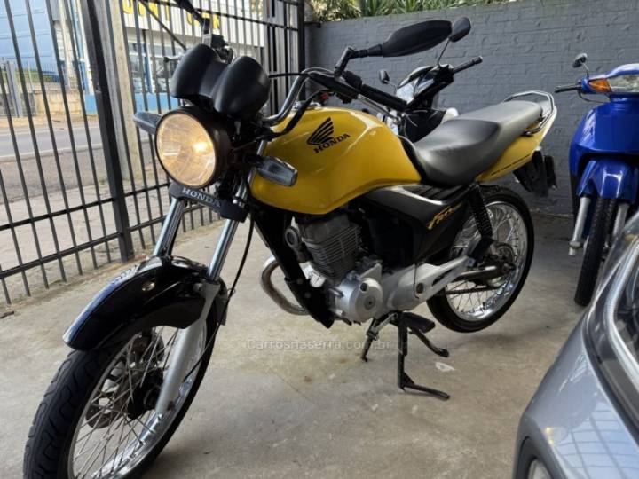 HONDA - CG 150 - 2012/2013 - Amarela - R$ 11.900,00