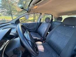 CHEVROLET - CORSA - 2012/2012 - Prata - R$ 34.900,00