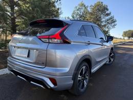 MITSUBISHI - ECLIPSE CROSS - 2022/2023 - Prata - R$ 142.900,00